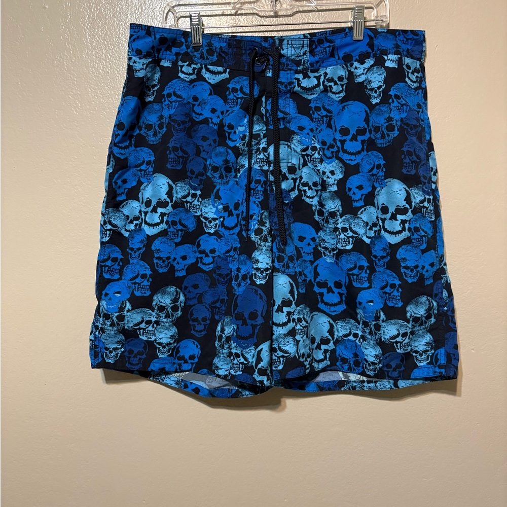 Blue Skull-Print‎ Men's Hybrid Shorts Size 38